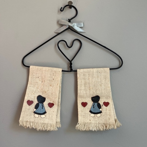 Lot of vintage cottagecore/grandmillenial style decor pieces- hearts & geese - Picture 2 of 8